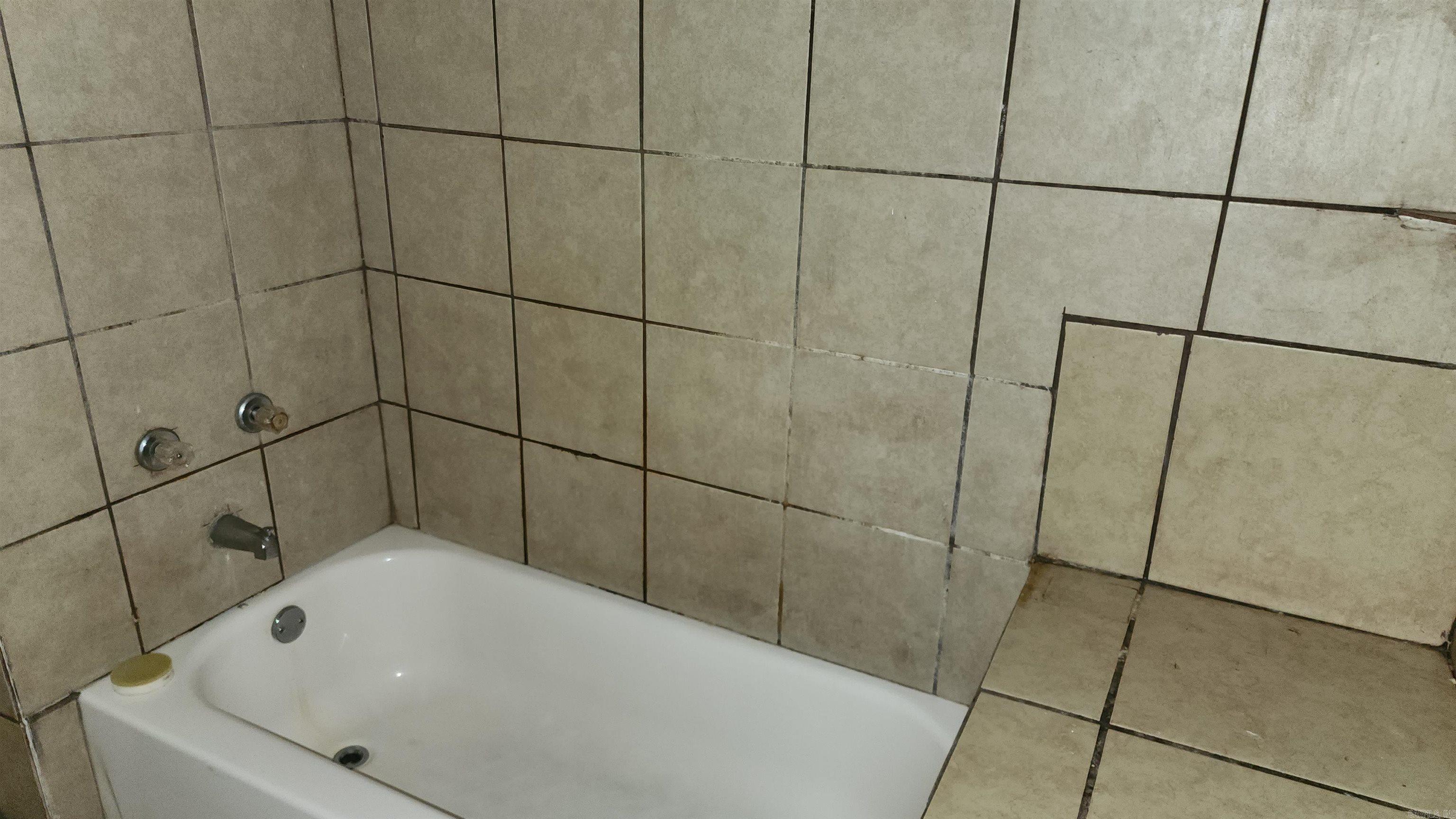 2000 S Valentine  Little Rock, AR