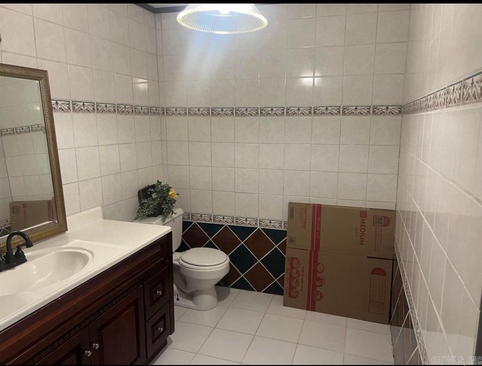 77 Artie Robinson Road  Gillett, AR