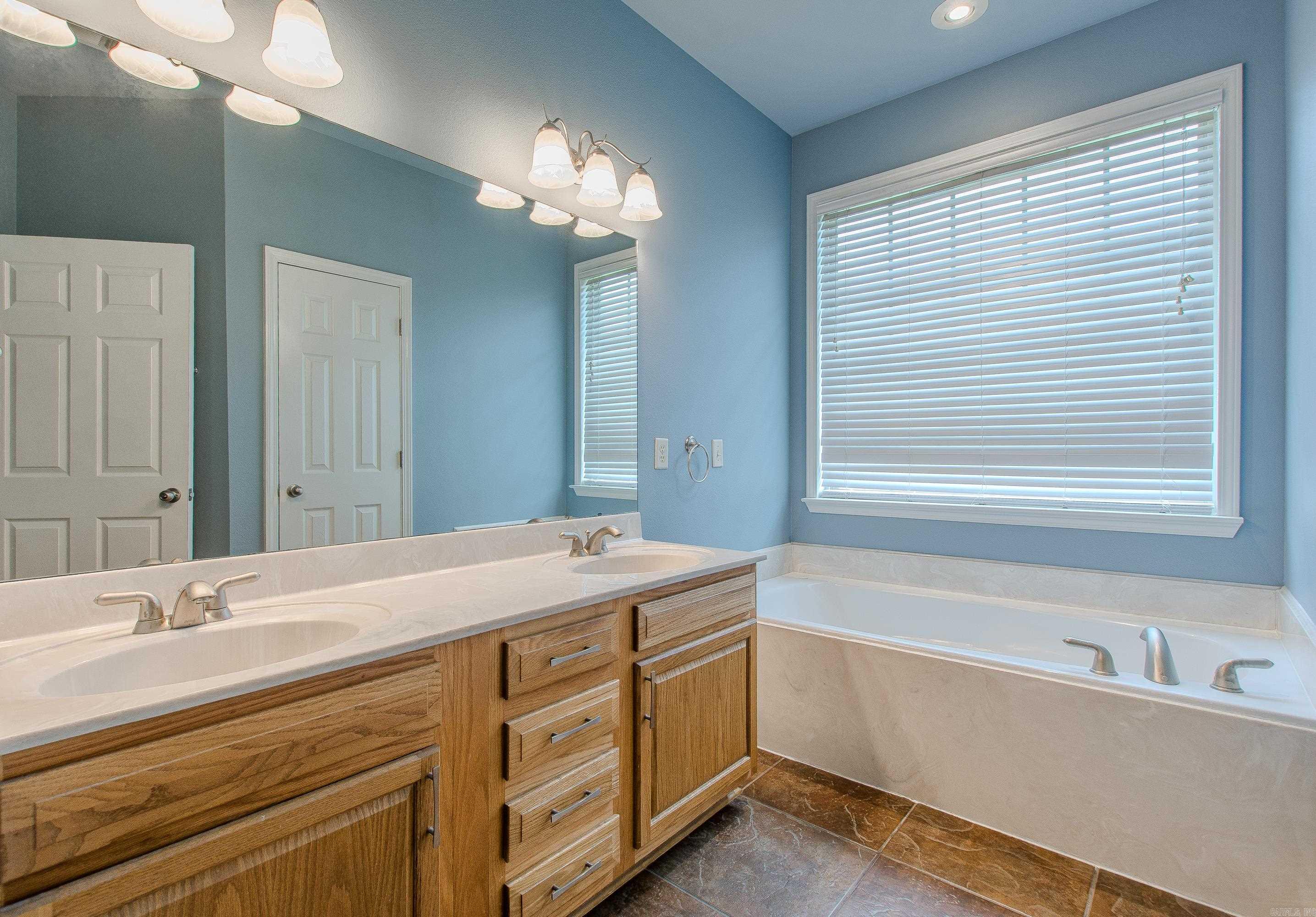 13 Blueberry Ln  Cabot, AR