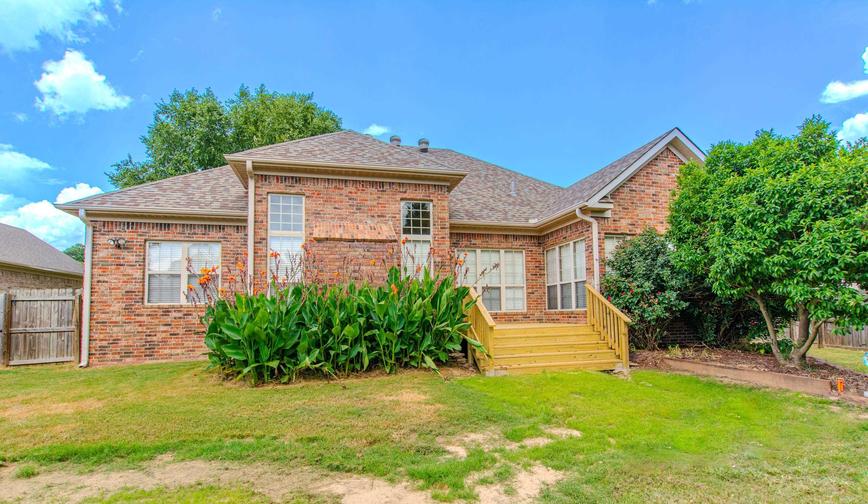 13 Blueberry Ln  Cabot, AR