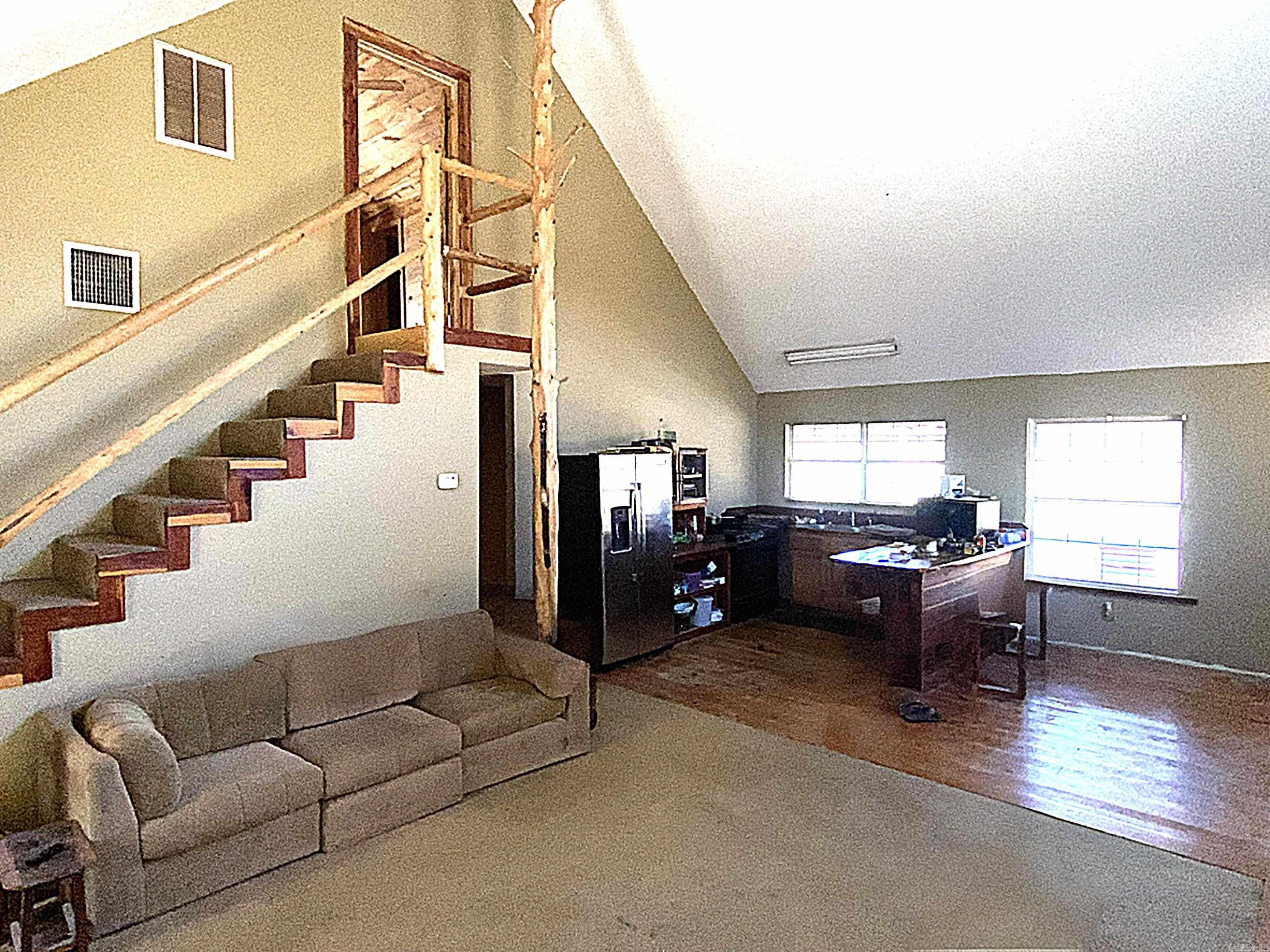 375 Batesville Mountain  Damascus, AR