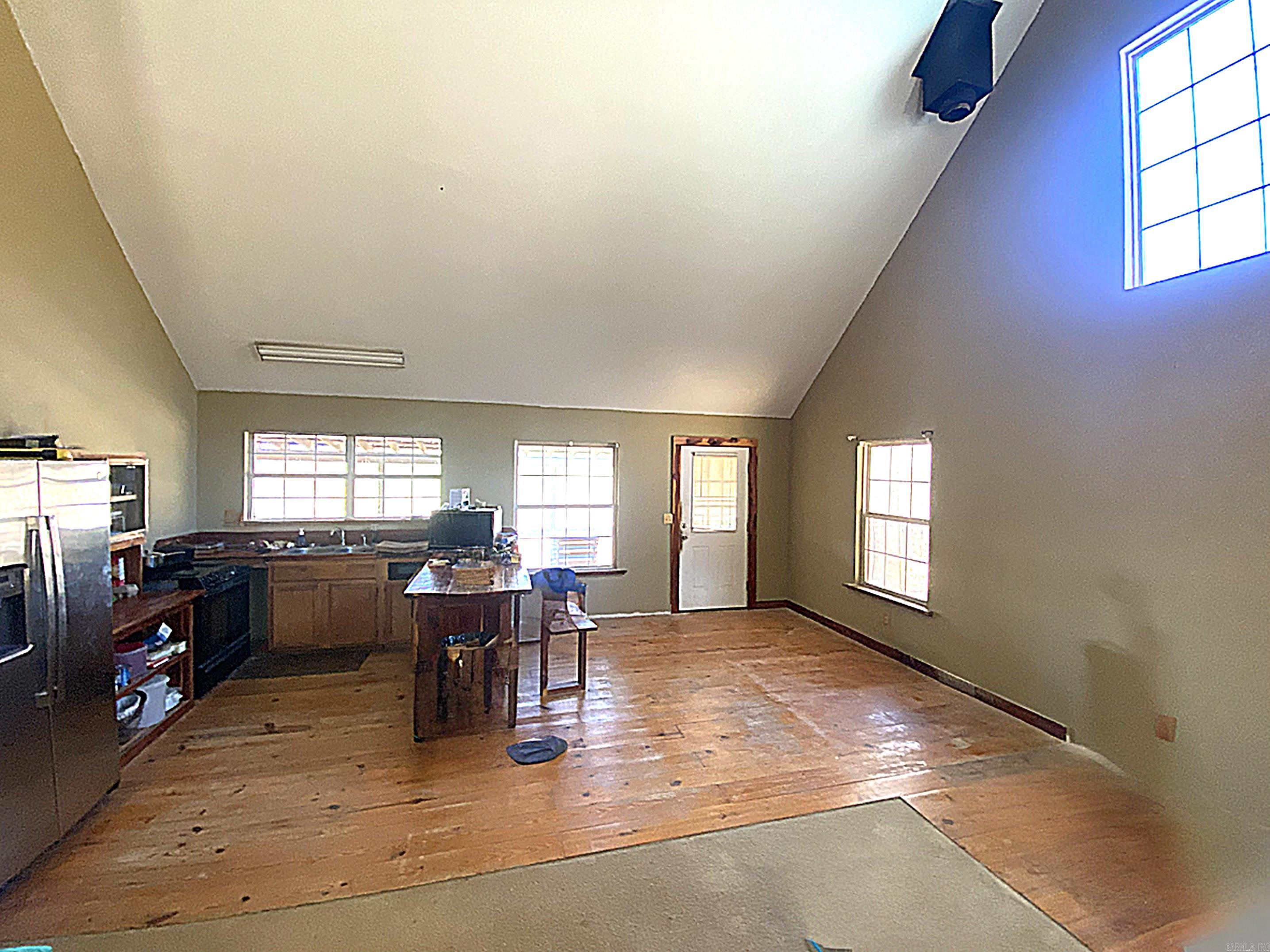 375 Batesville Mountain  Damascus, AR