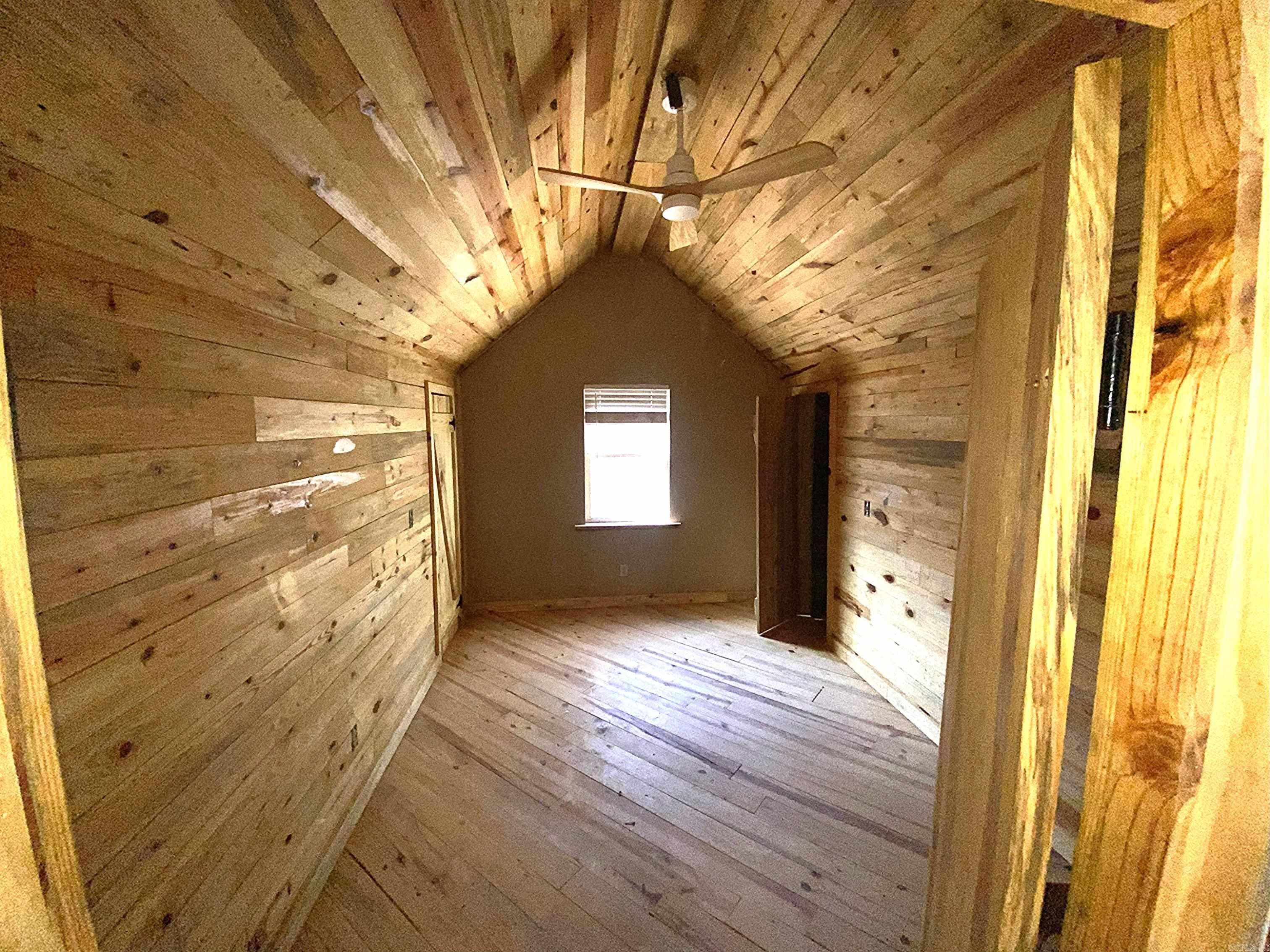 375 Batesville Mountain  Damascus, AR