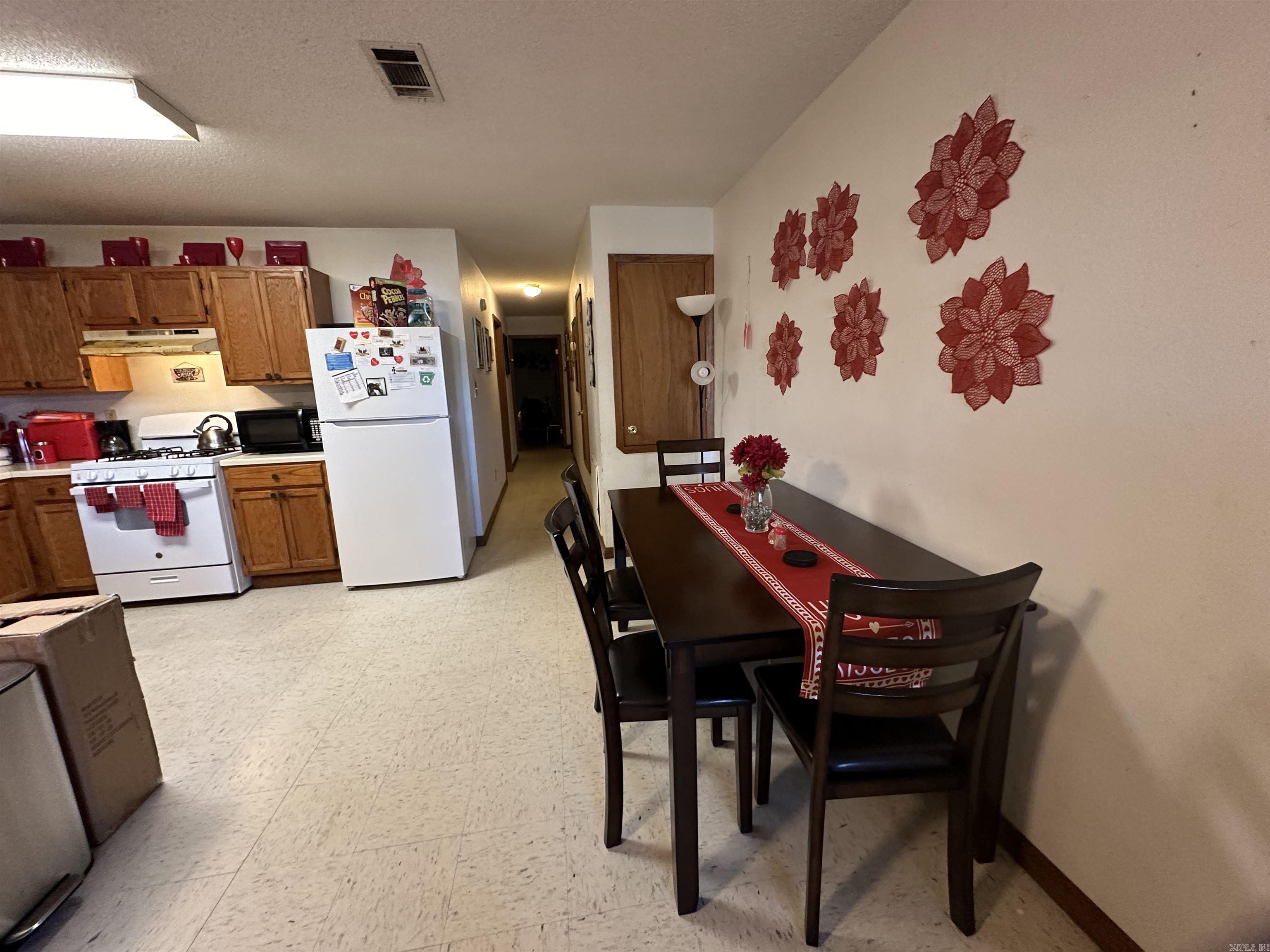 201 S 2nd  McGehee, AR