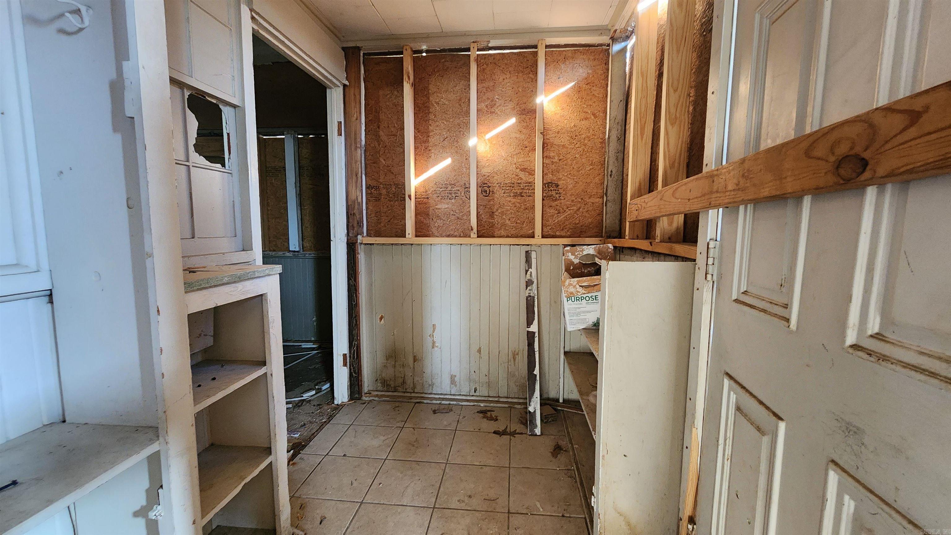 2323 S Valmar  Little Rock, AR