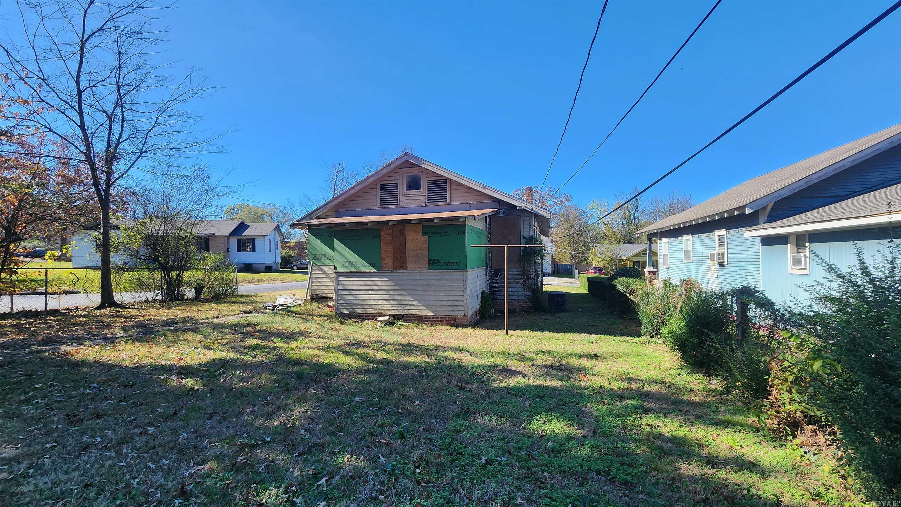 2323 S Valmar  Little Rock, AR