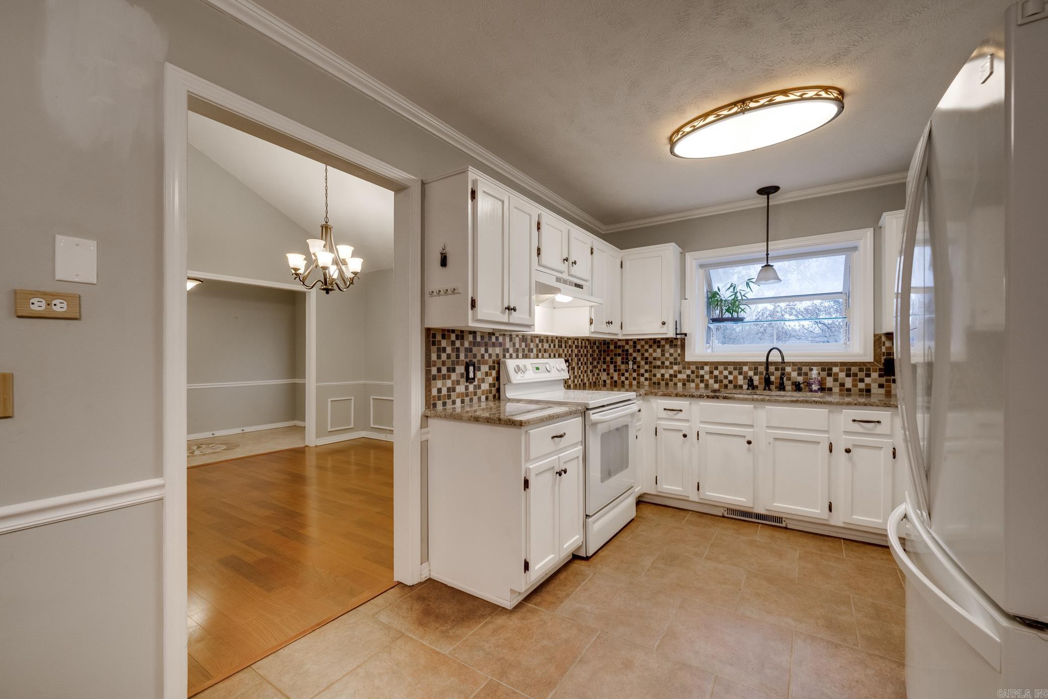 22 Sun Valley  Cabot, AR