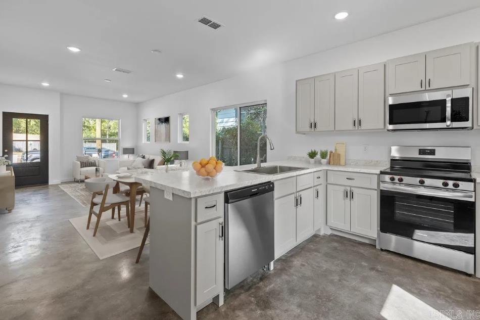 1517 W 15th  Little Rock, AR