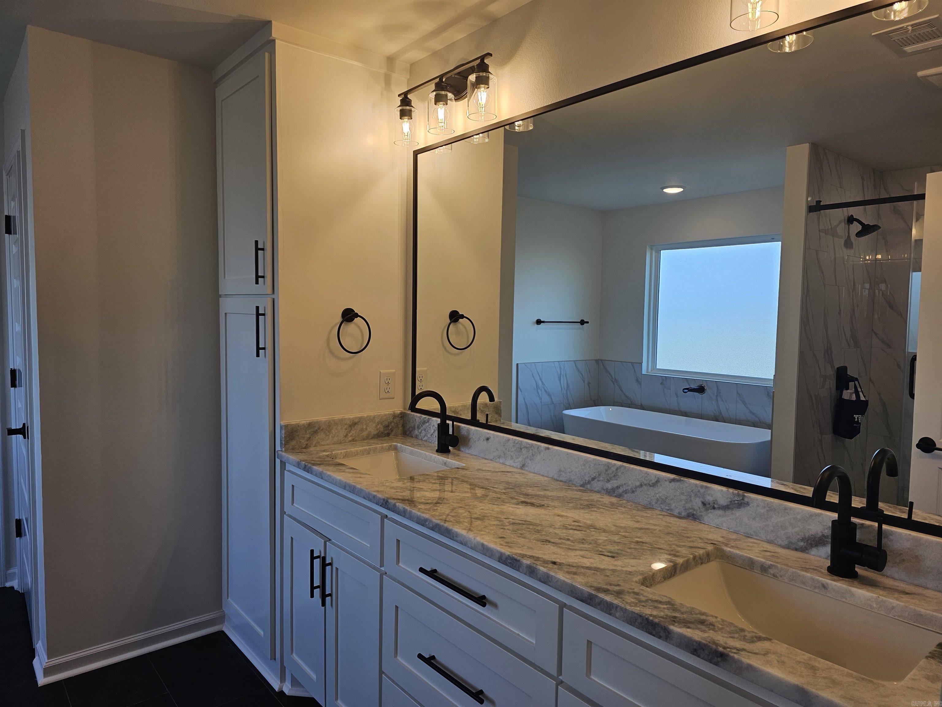 180 Kelton  Hensley, AR