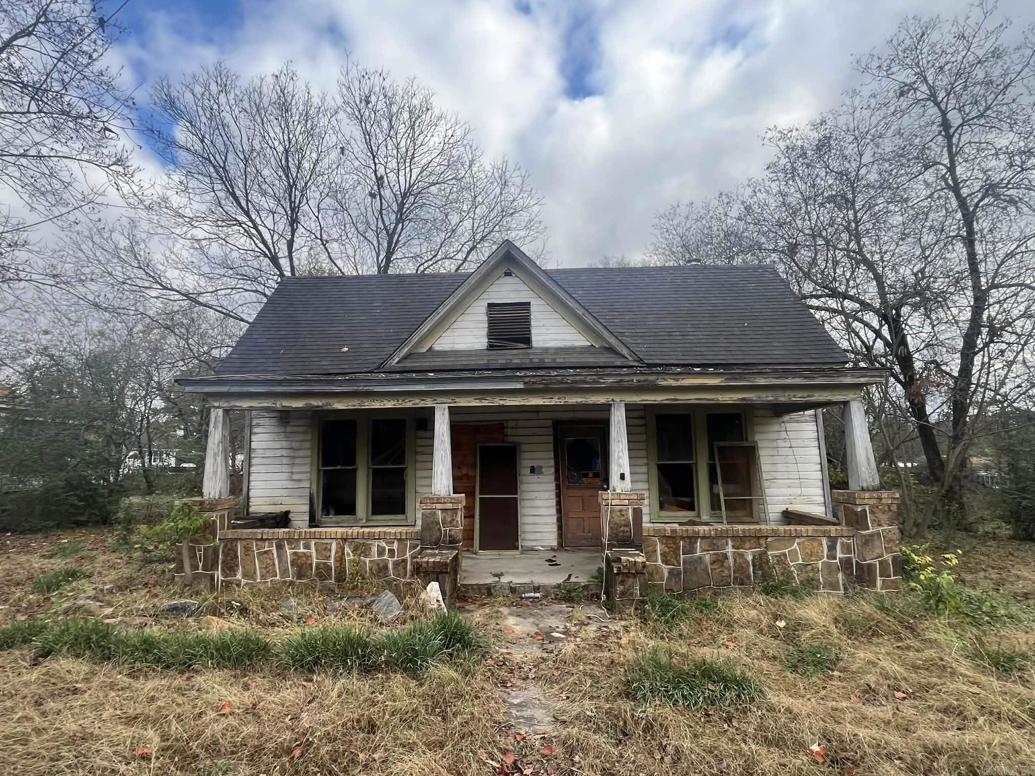 710 Eleventh St.  Mena, AR