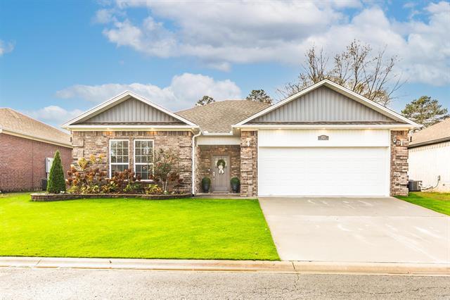 921  Villa Vista  Cabot, AR