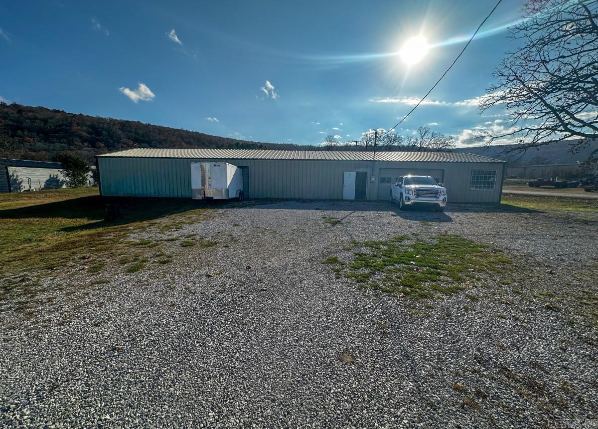 1940 W Main  Mountain View, AR