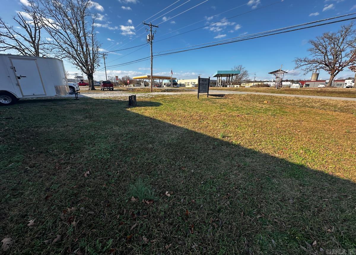 1940 W Main  Mountain View, AR