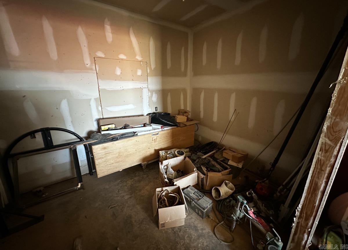 1940 W Main  Mountain View, AR