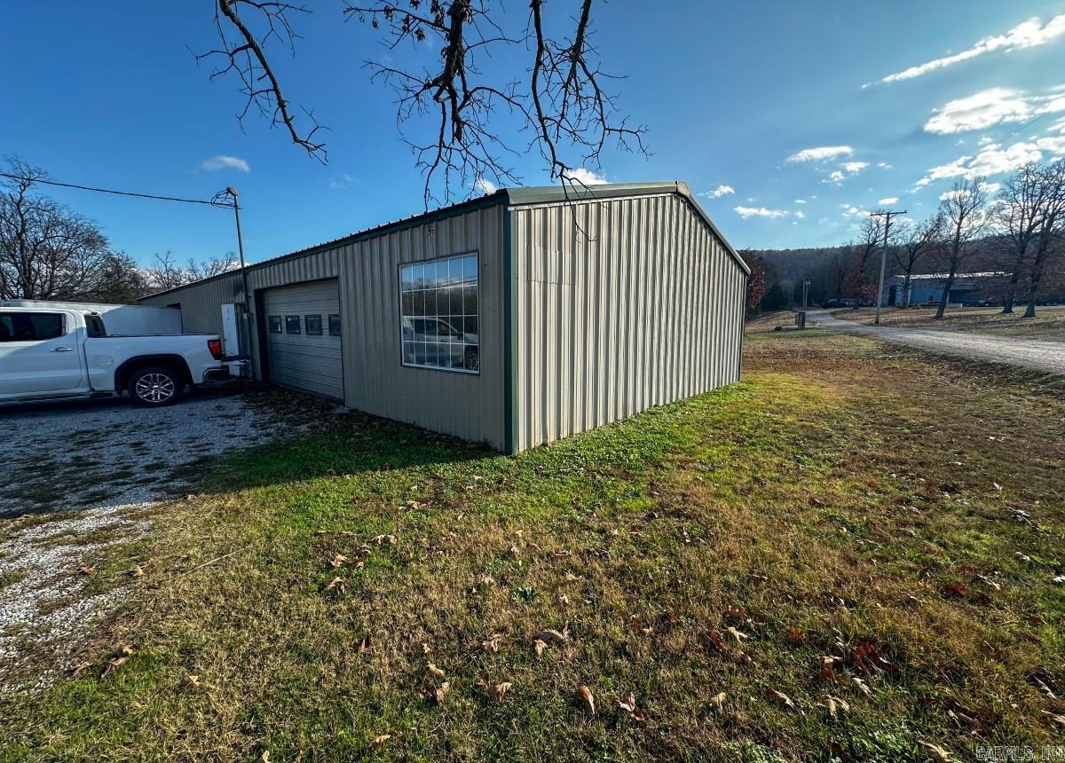 1940 W Main  Mountain View, AR