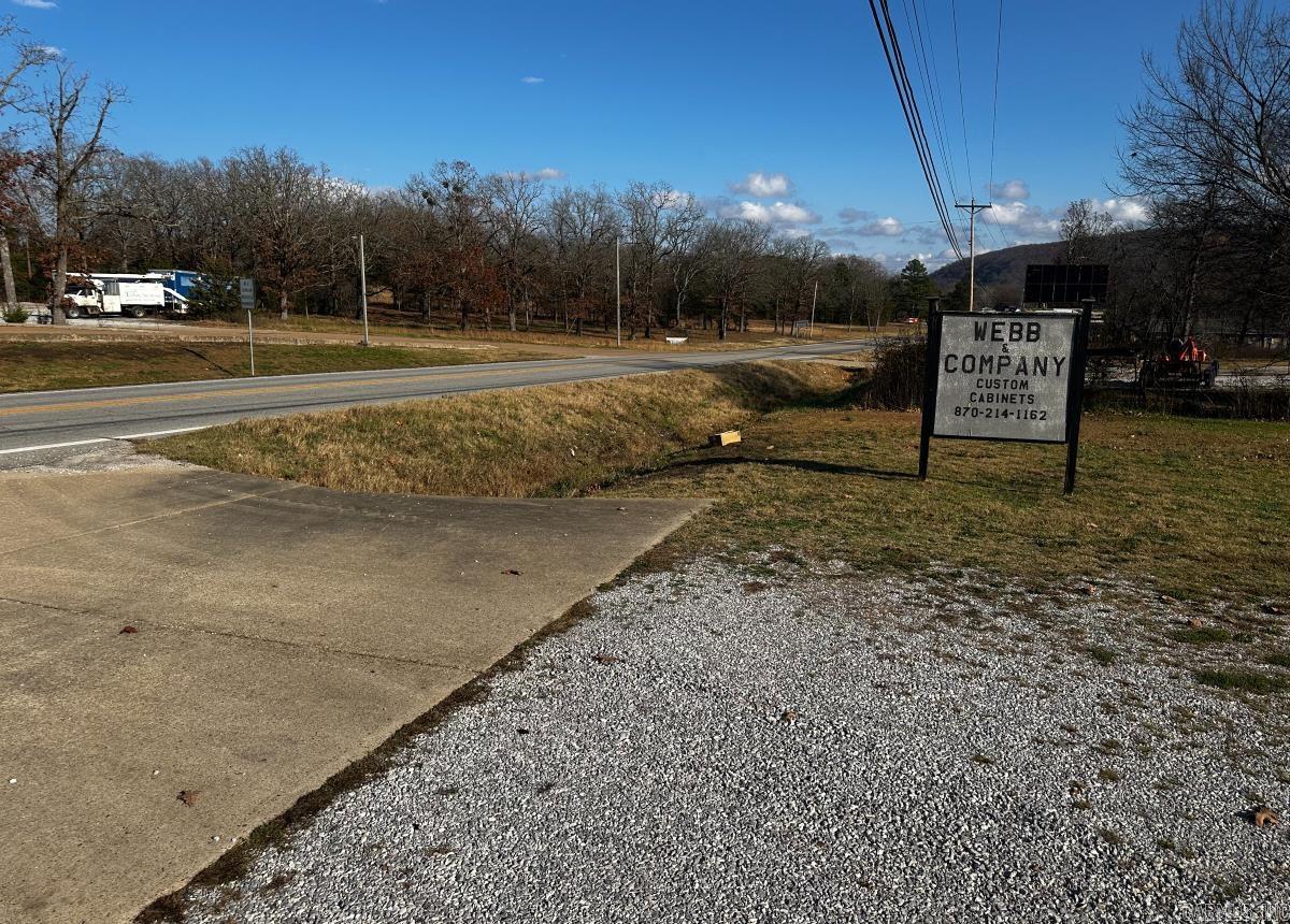 1940 W Main  Mountain View, AR