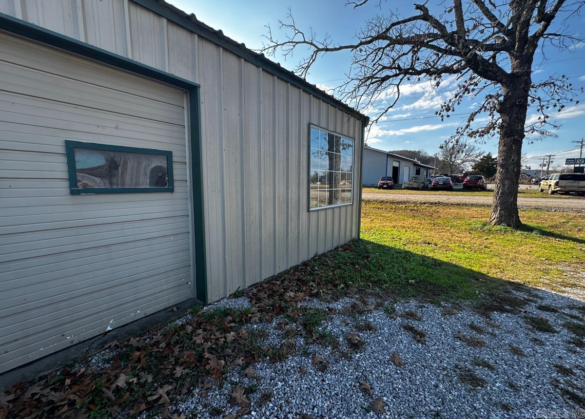 1940 W Main  Mountain View, AR