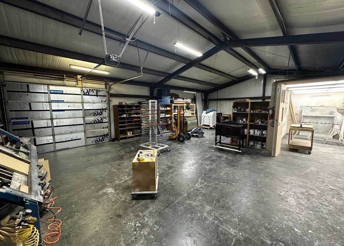 1940 W Main  Mountain View, AR