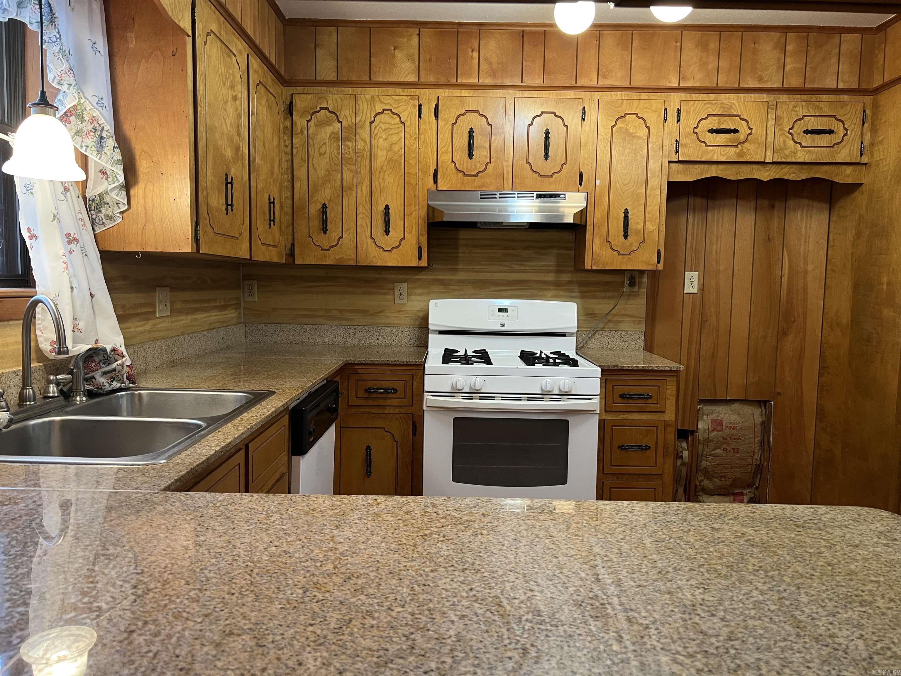 556 Davidson Rd  Beebe, AR