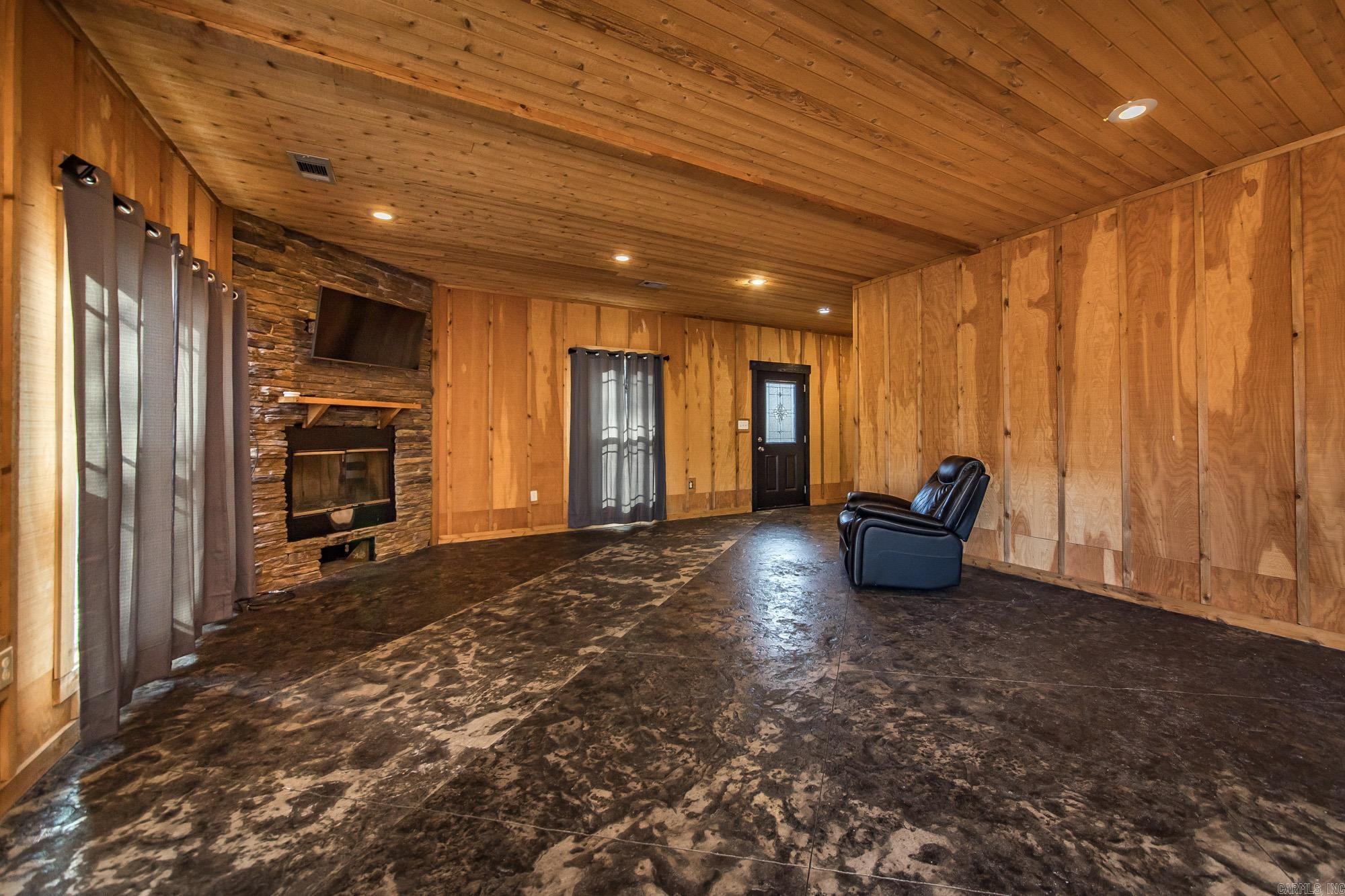 94 Jerry Ln. Quitman, AR 72131