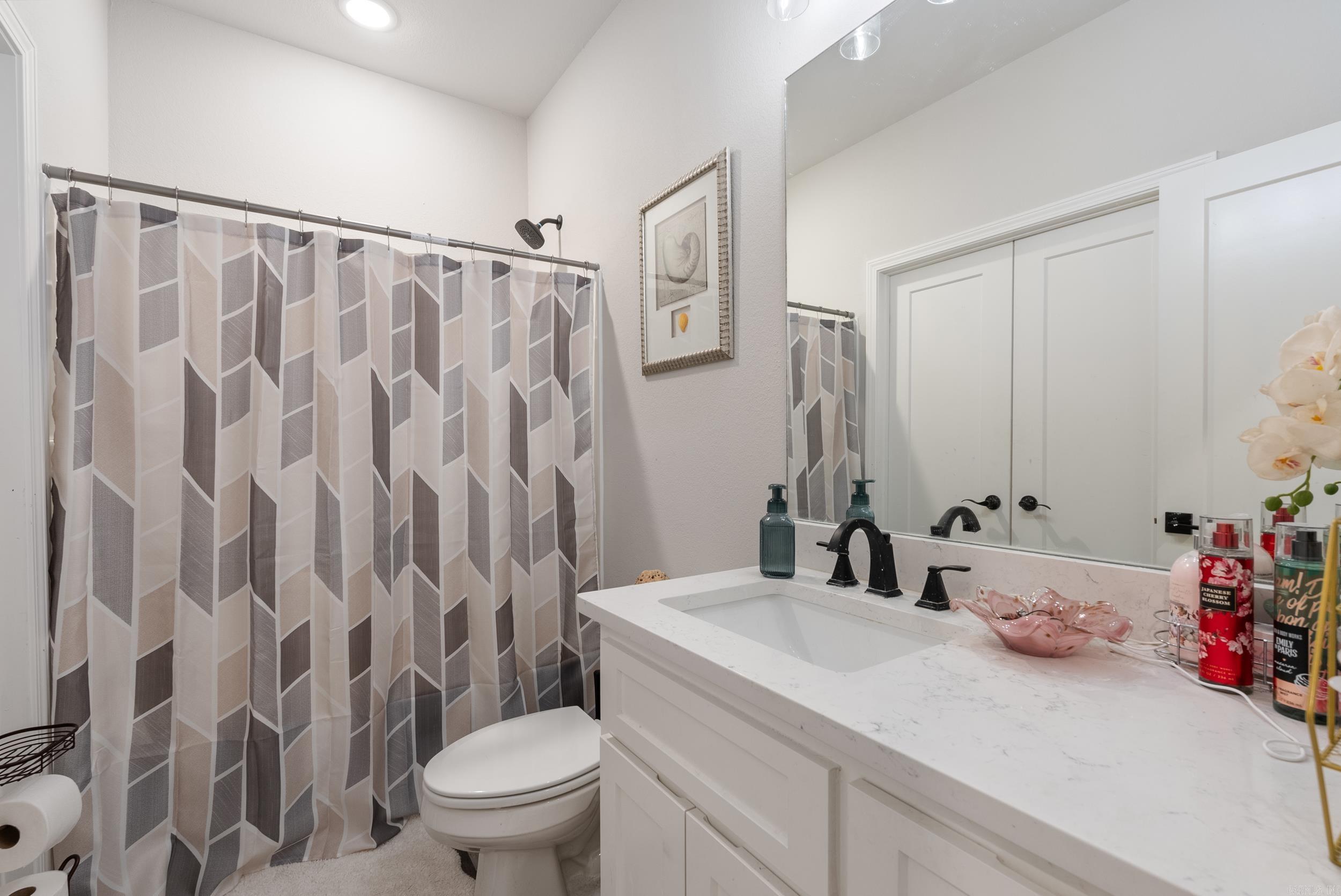 26543 S Sardis Road  Bauxite, AR