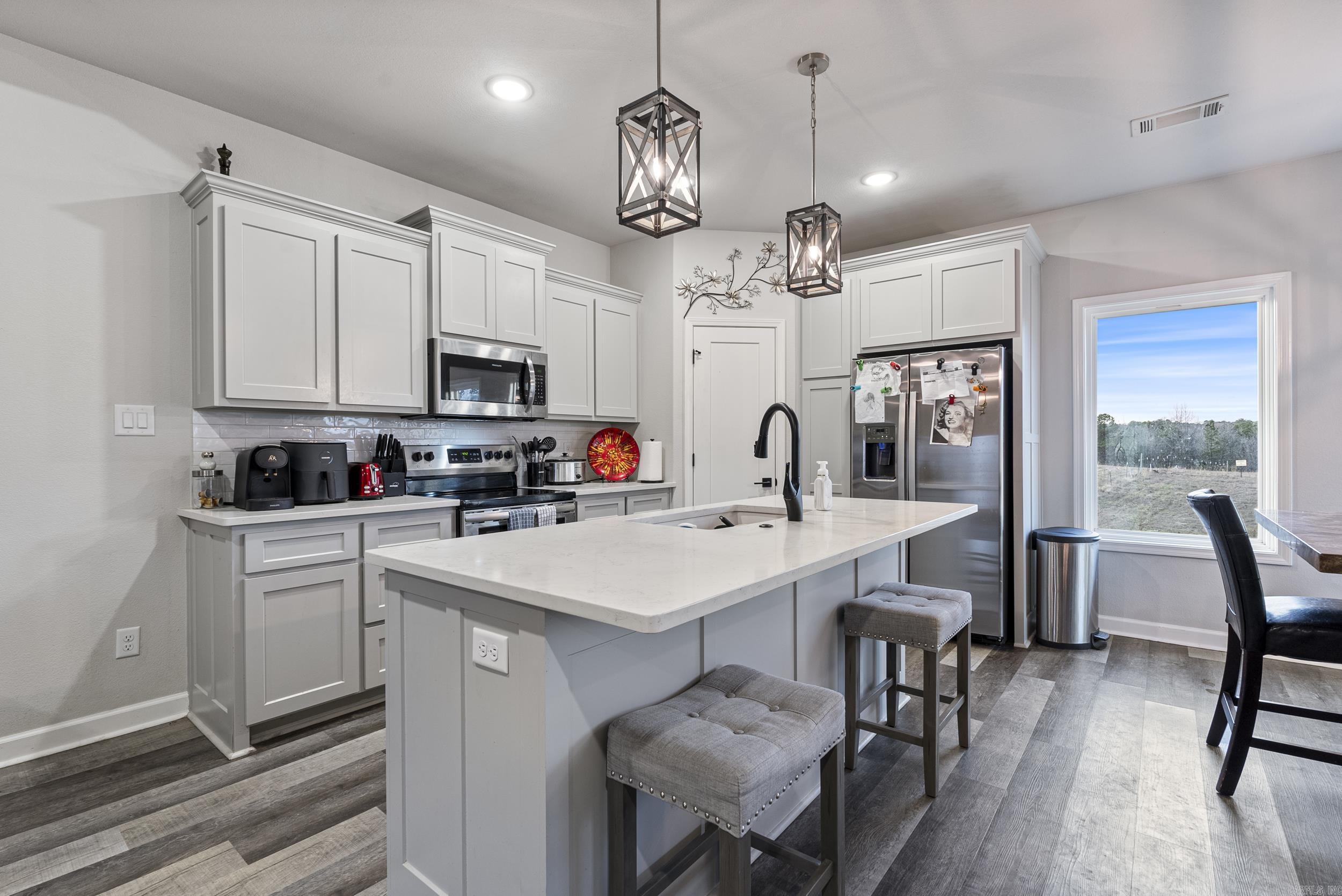 26543 S Sardis Road  Bauxite, AR