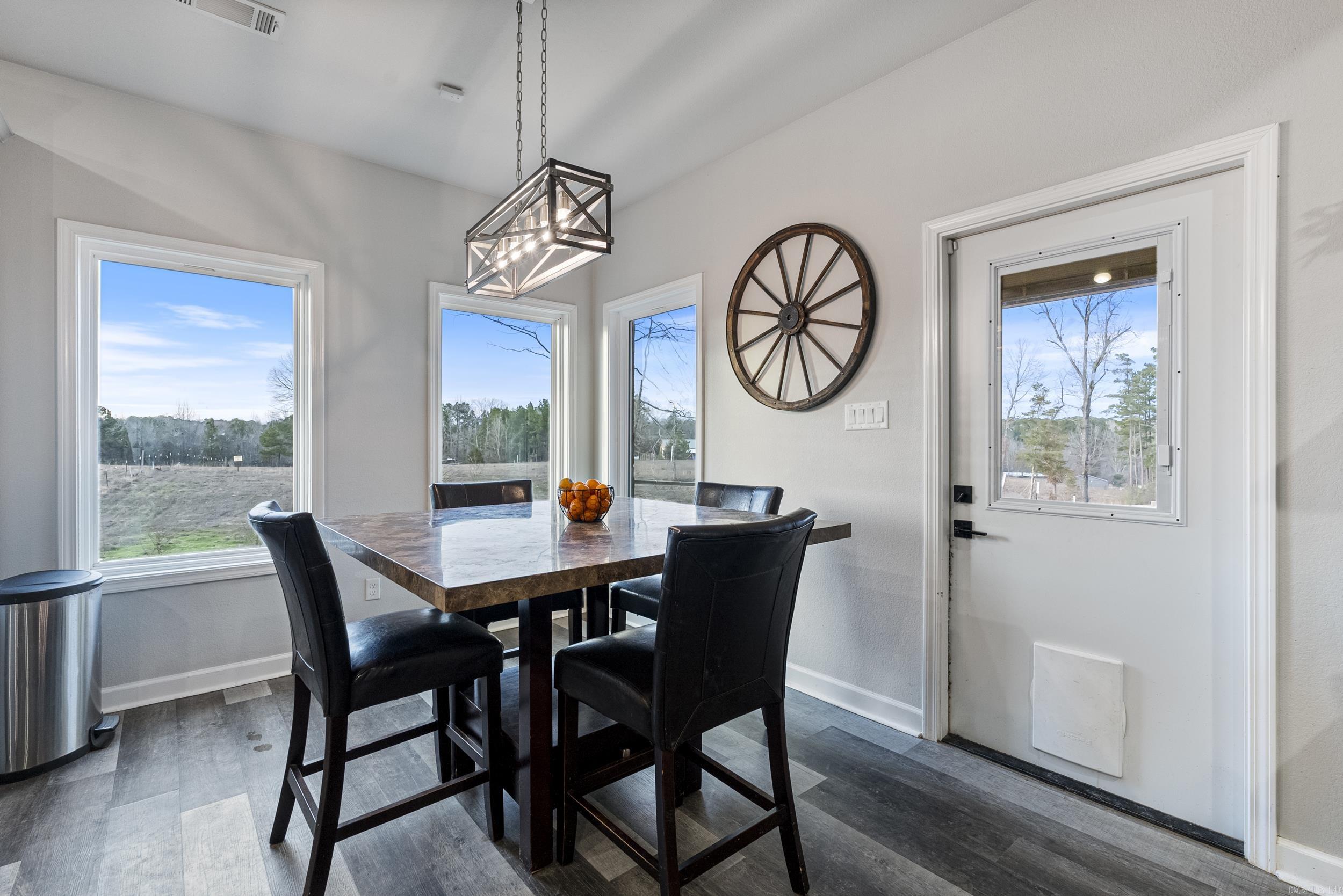 26543 S Sardis Road  Bauxite, AR