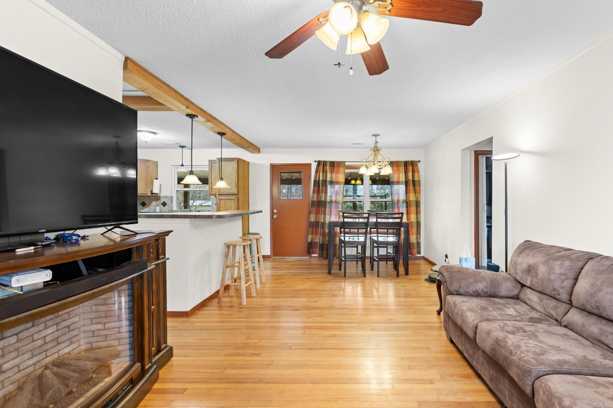 438 Glenstone Drive  Mountain Home, AR