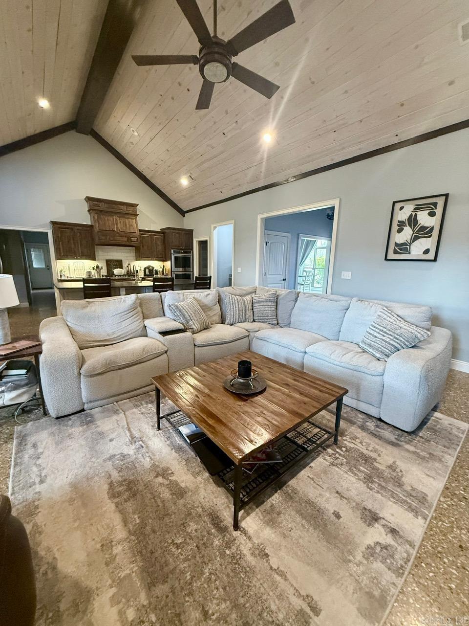 24 kalli  Vilonia, AR