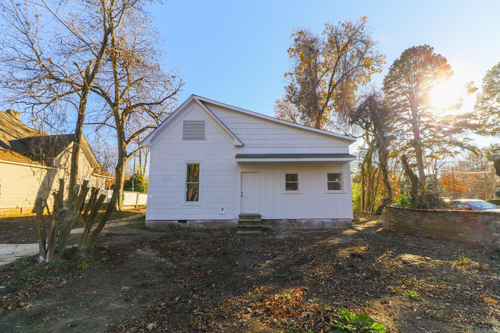 720 W Matthews  Jonesboro, AR