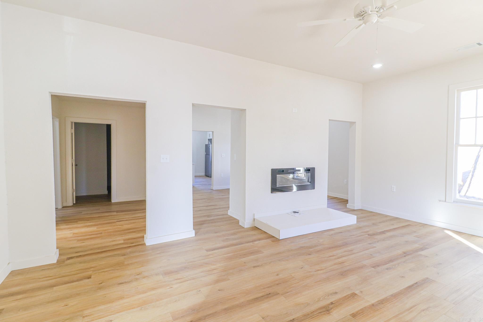 720 W Matthews  Jonesboro, AR