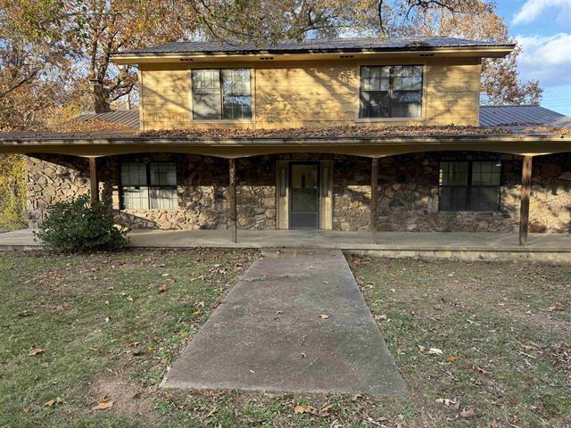 955  Hwy 31  Romance, AR