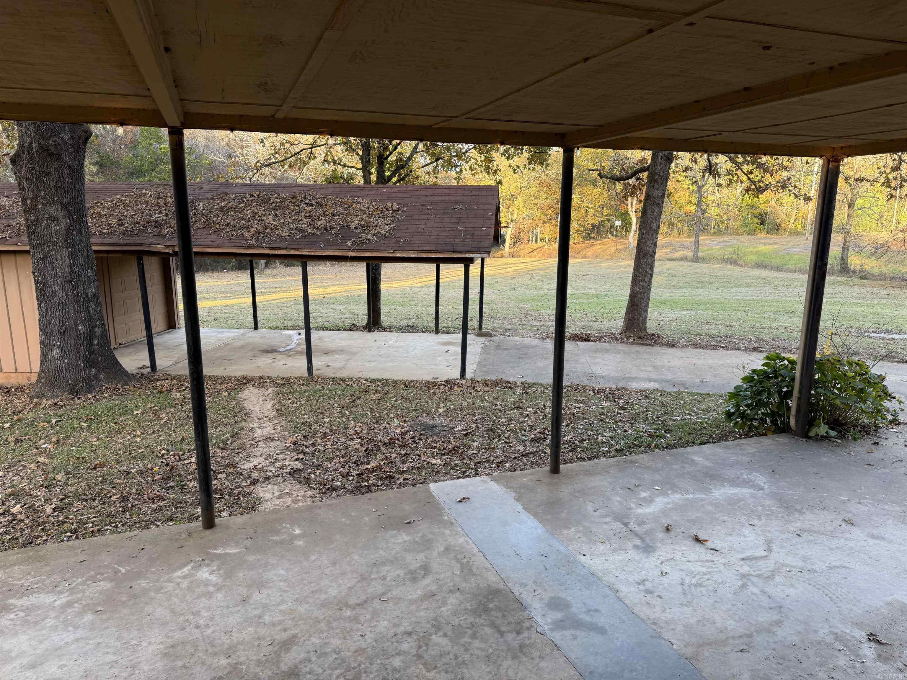 955 Hwy 31  Romance, AR