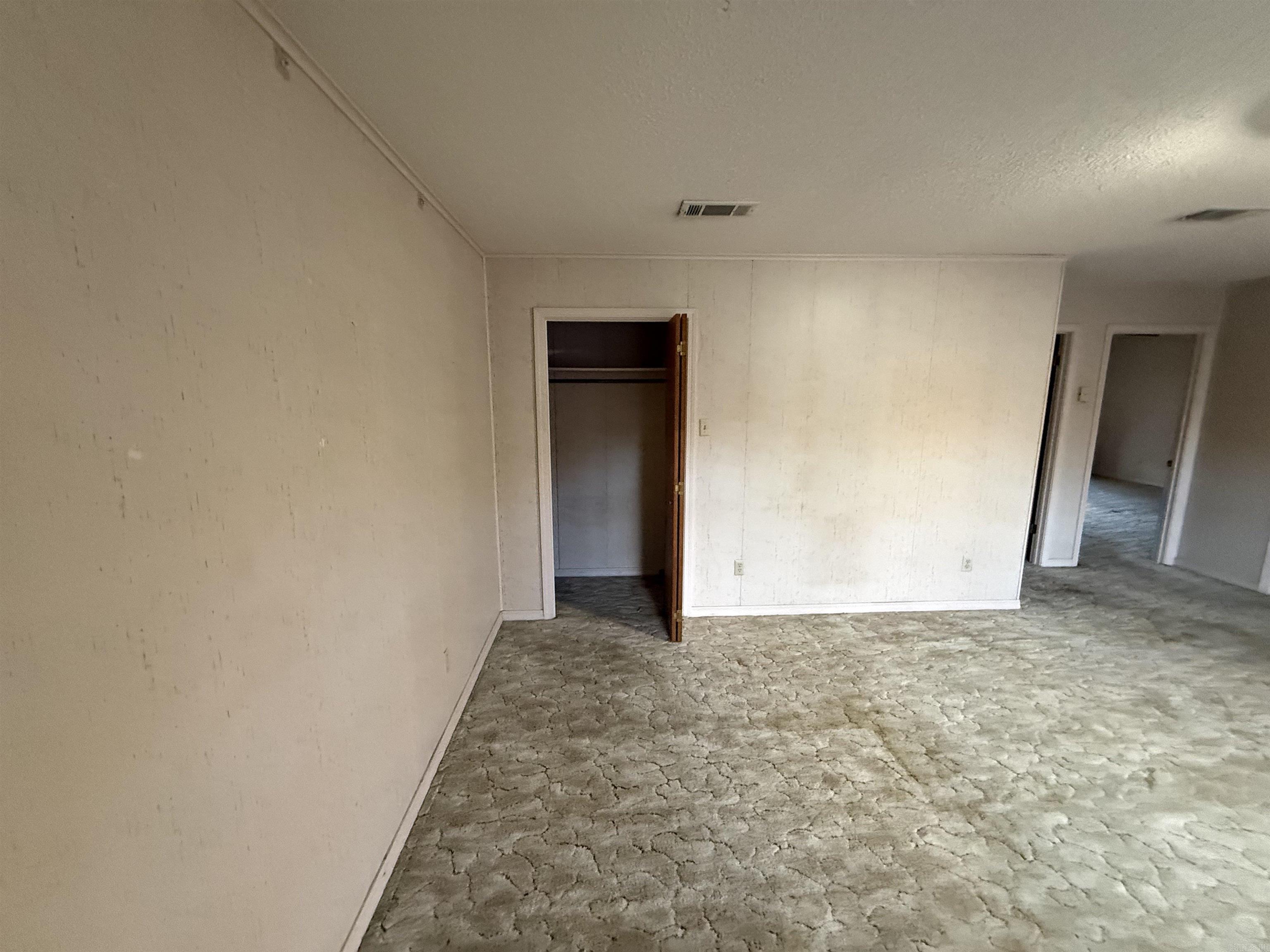 955 Hwy 31  Romance, AR