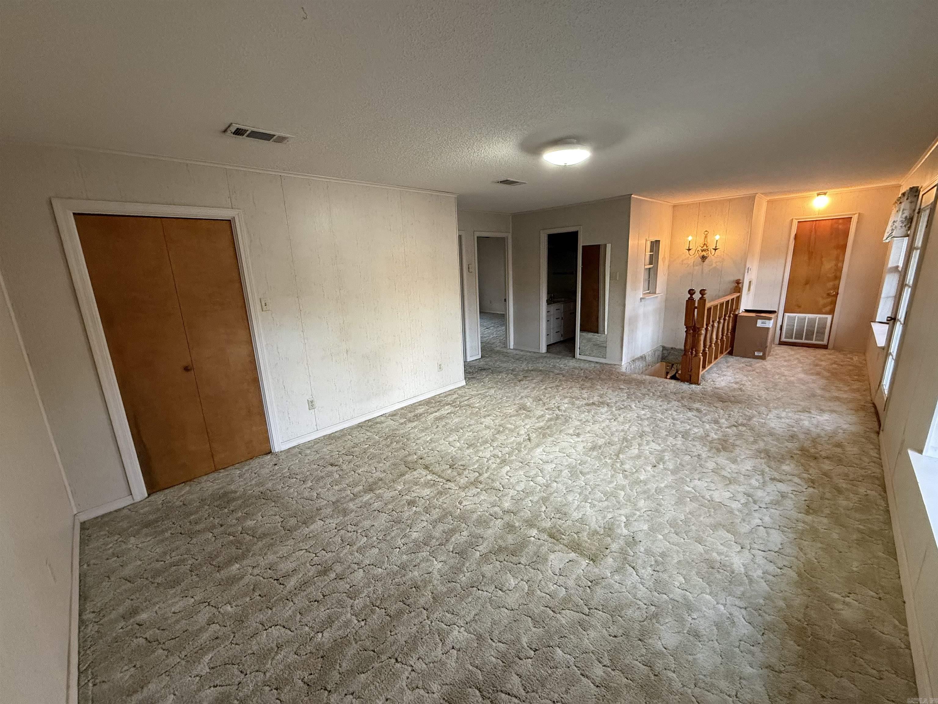 955 Hwy 31  Romance, AR