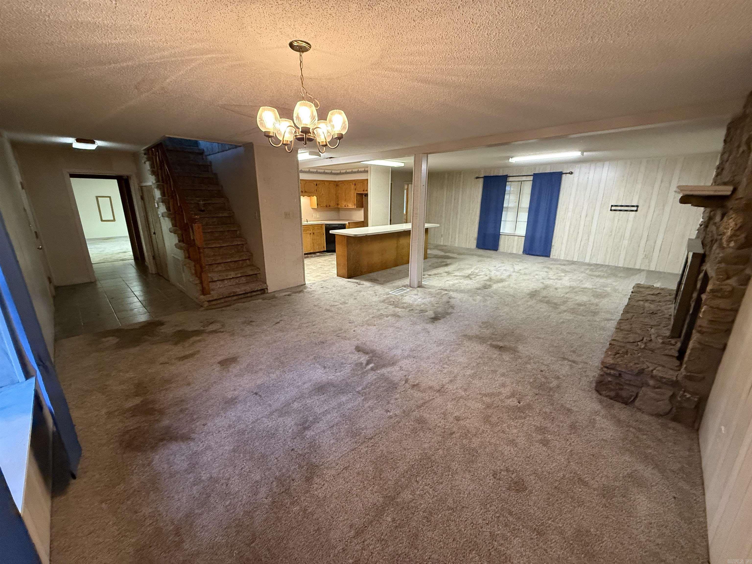 955 Hwy 31  Romance, AR