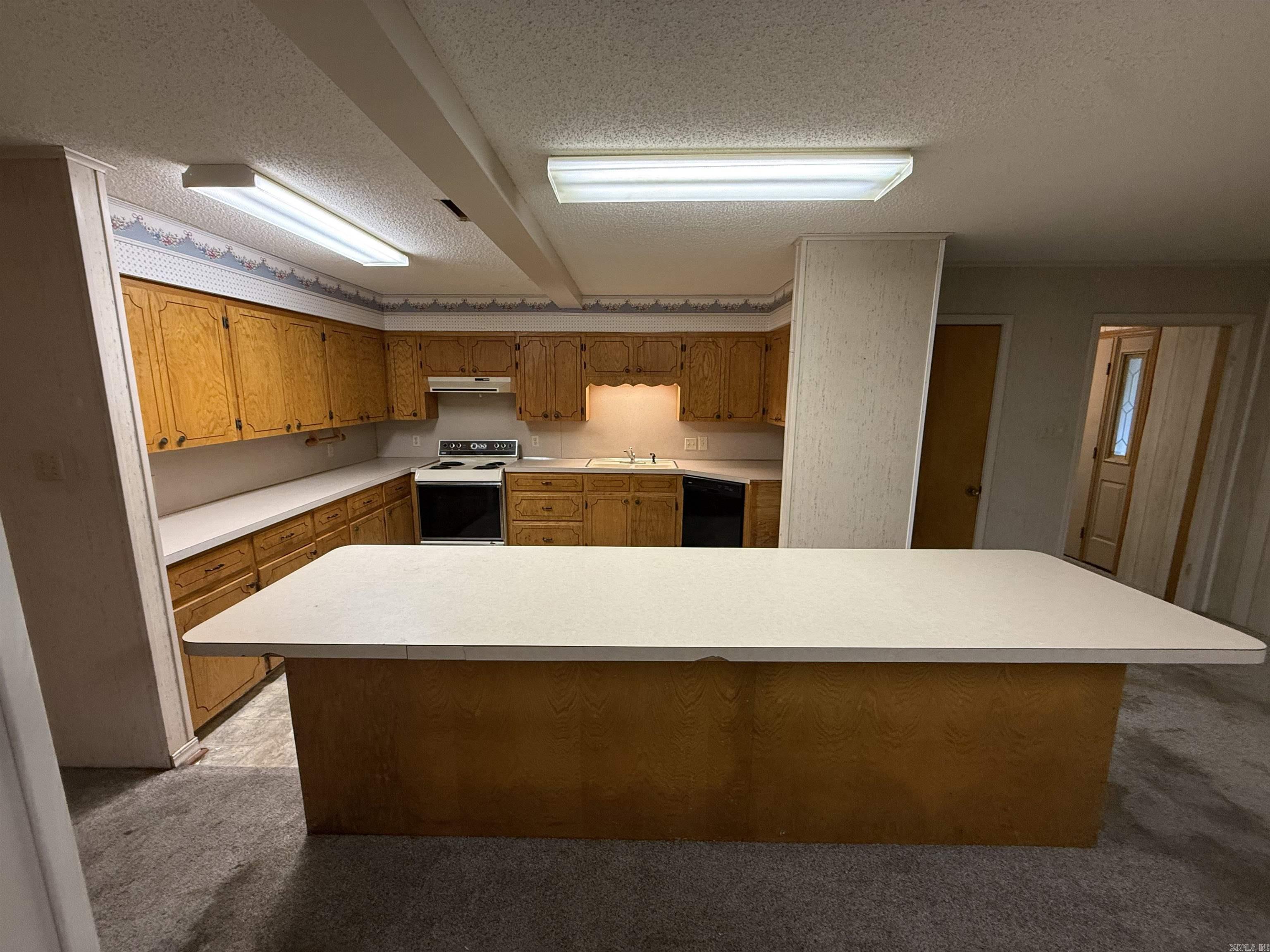 955 Hwy 31  Romance, AR