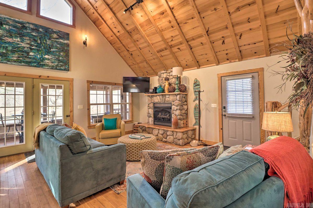 615 Ripplin Shoals  Melbourne, AR