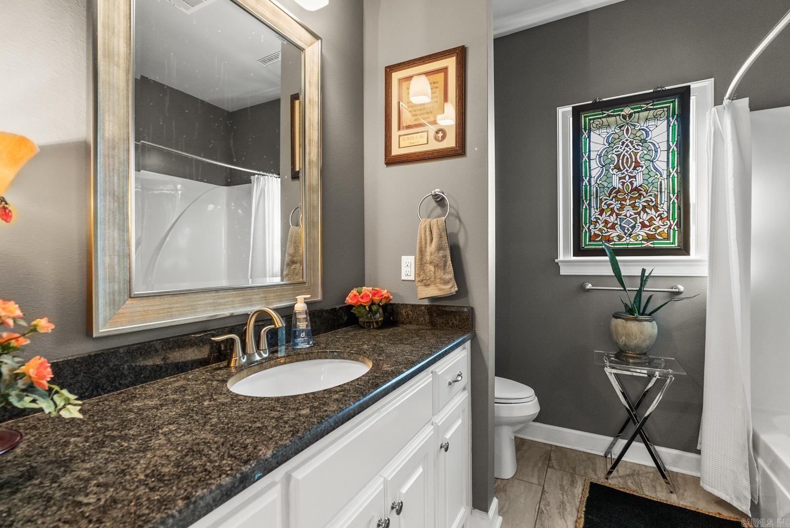 14 River Road Drive West  Mayflower, AR