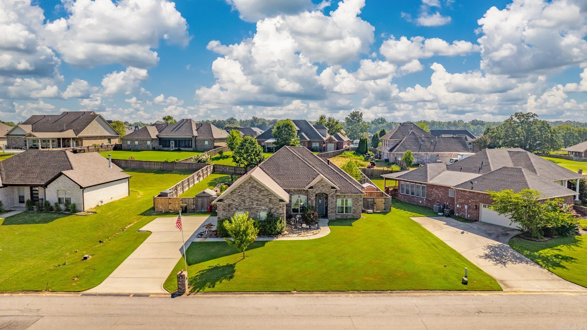 14 River Road Drive West  Mayflower, AR