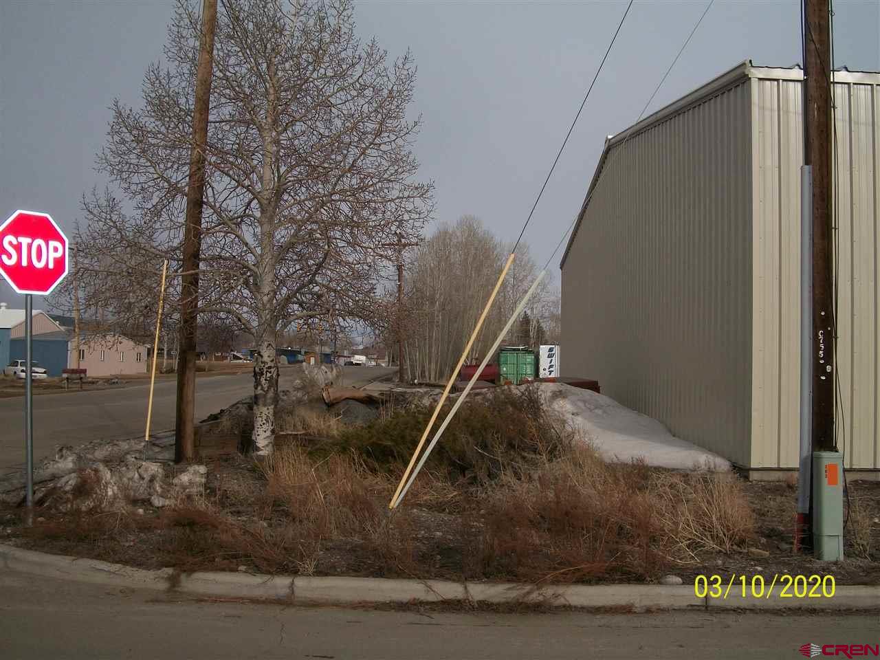 203 W US Highway 50 & 1001 W New York Avenue