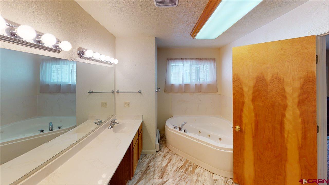 82 El Camino Drive