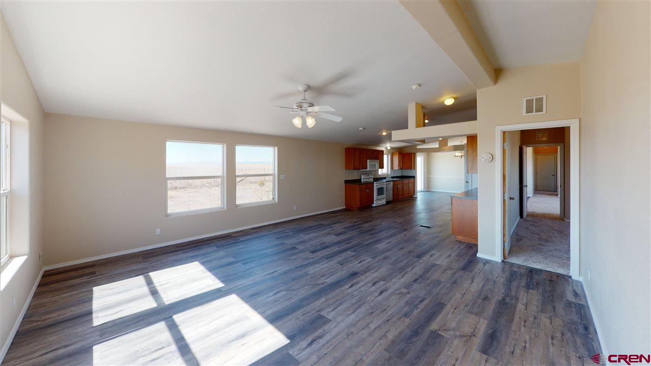 3122 N Road 111