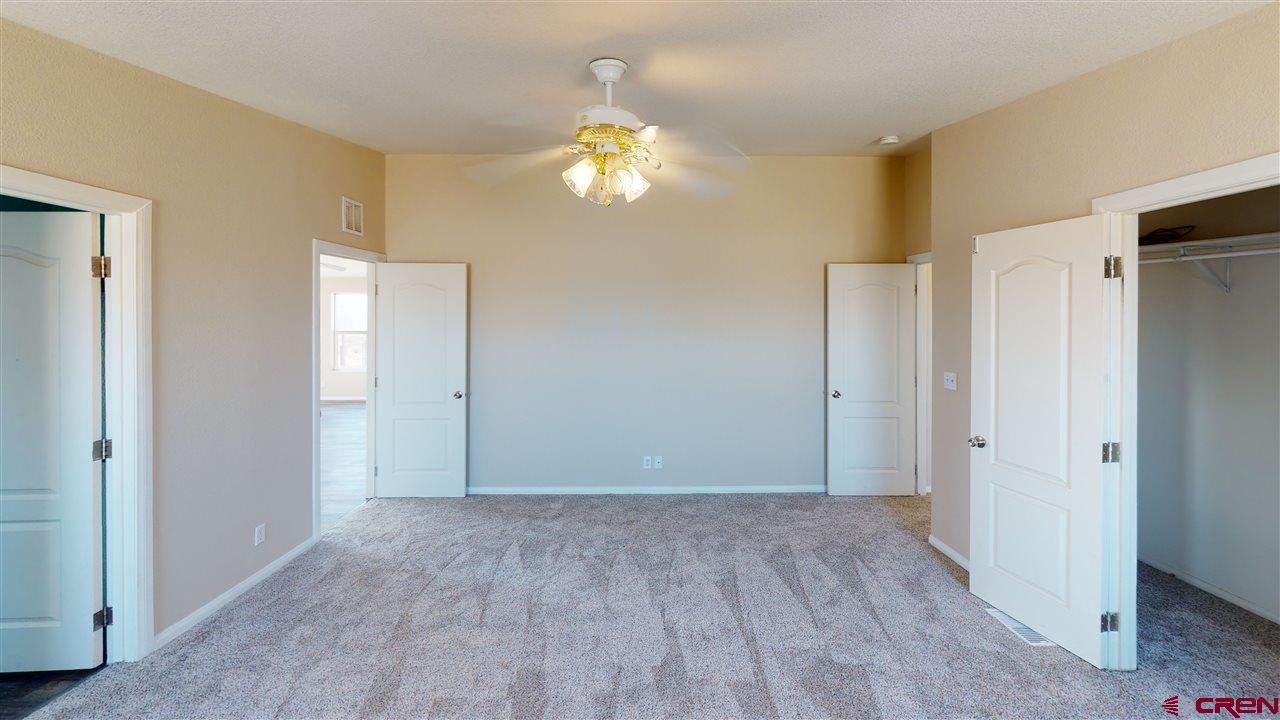 3122 N Road 111