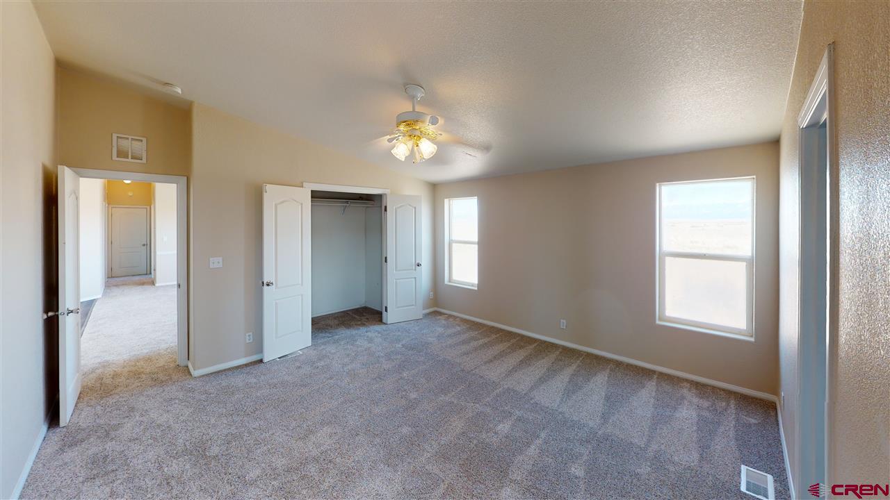 3122 N Road 111