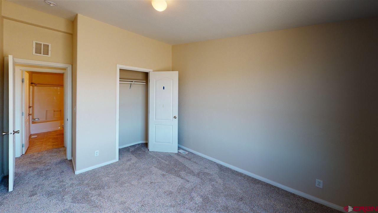 3122 N Road 111