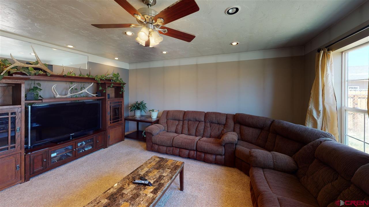 106 Medina Lane