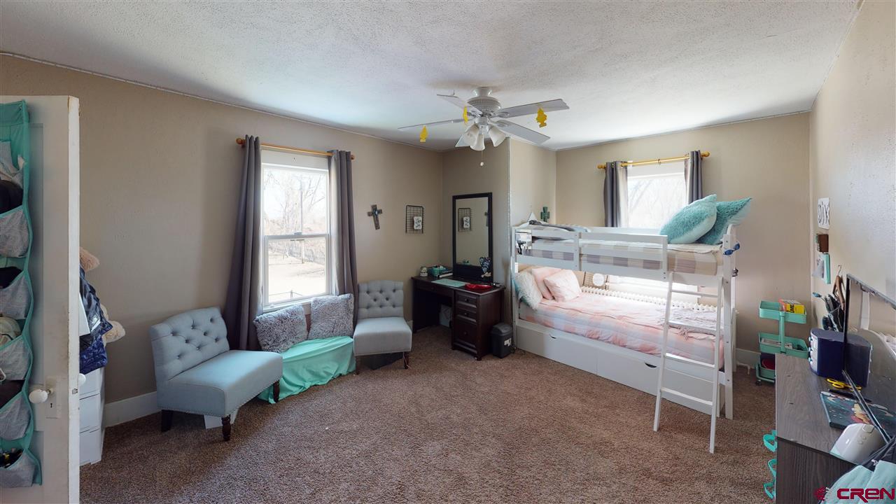 6240 Highway 17