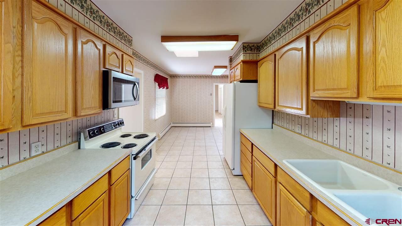 2 Bellwood Drive