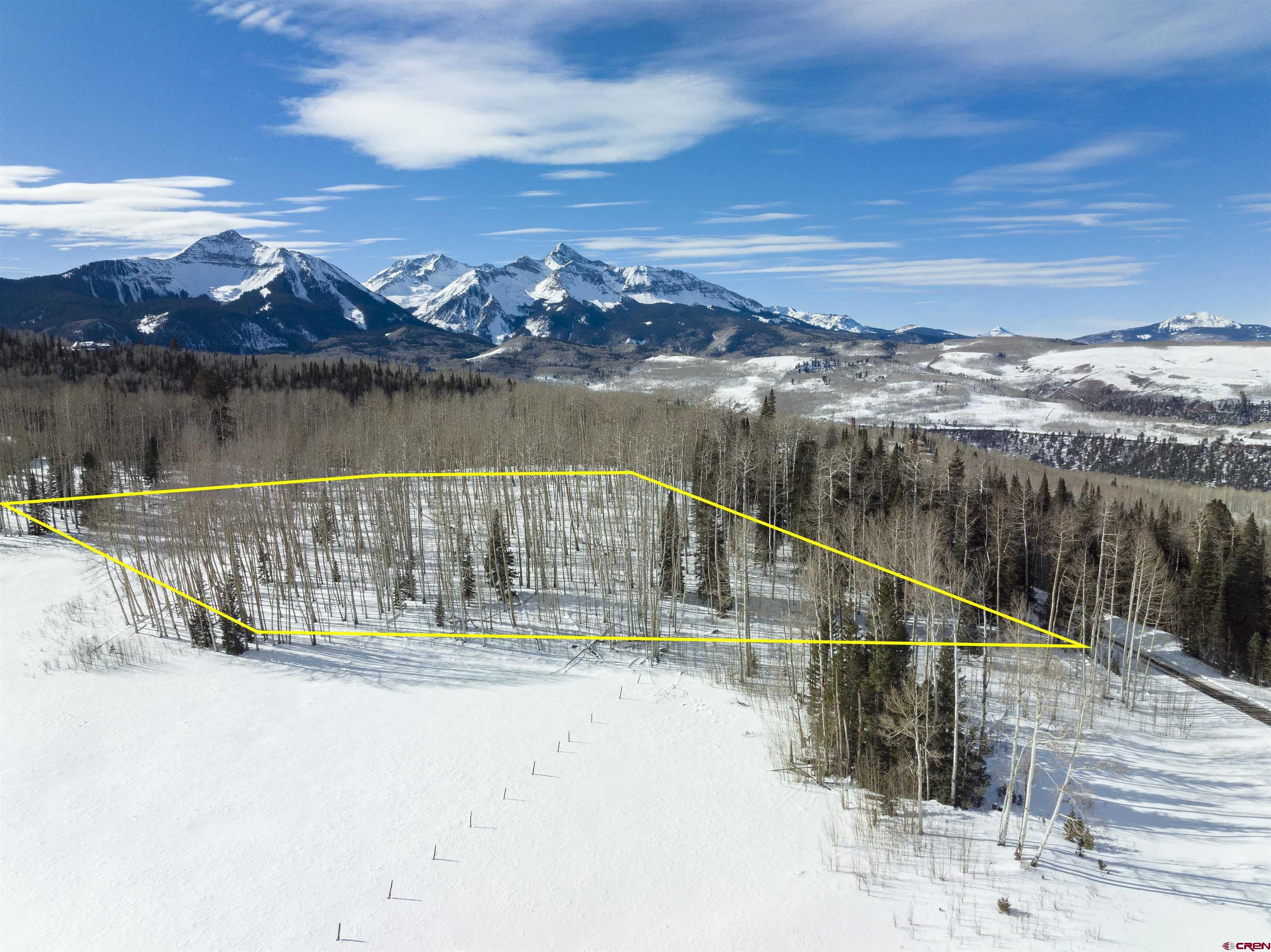 An oversized vacant parcel located in the gated community of Elk Run. One of the most desired homesites in the region, bordering the Elk Run open space (11.64 acres) making this already large homesite even more private. Elk Run is one of the Telluride region's most exclusive neighborhoods offering privacy with close proximity to Skiing, only 10 minutes. There are 2 tennis courts exclusively offered for owner usage within the community. With limited quality inventory for vacant land, this opportunity is a legacy holding that is destined to be a jaw dropper of a home in an incredible setting. Wildlife abounds and awaits!